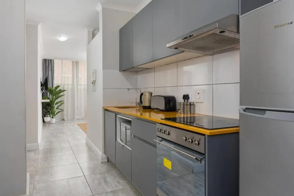 Cozy Apartment In The Heart Of Cape Town 0*,