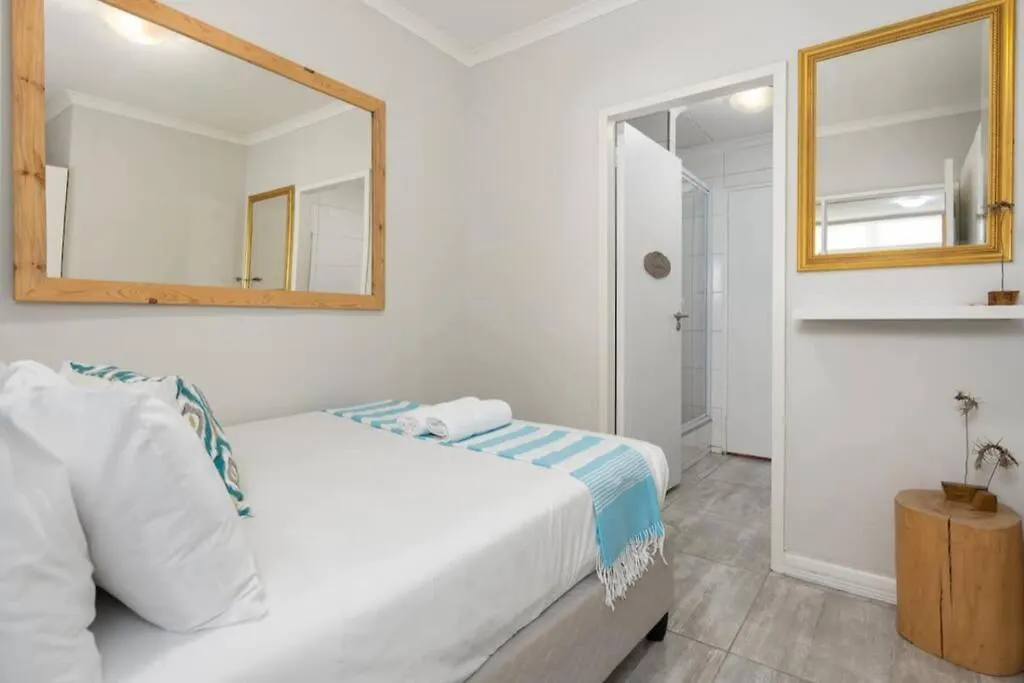 Cozy Apartment In The Heart Of Cape Town 0*,  South Africa